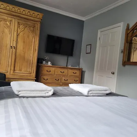 Fellview Guest house