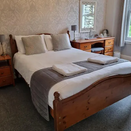 Fellview Guest house *